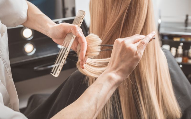 How Salons Can Use Digital Marketing to Their Advantage