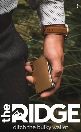 The Ridge wallet Snapchat ad with product showcase