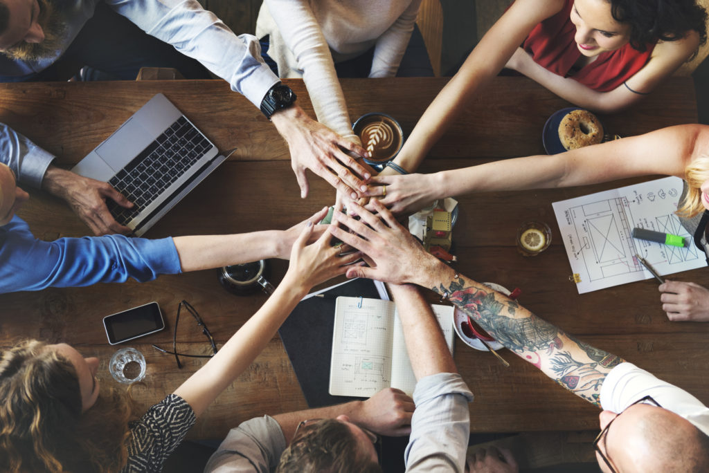 Top Ways Bloggers Can Make Money Online Today: Proven Strategies for 2026 11 10 Ways to Collaborate with Project Management Bloggers - collaboration strategies