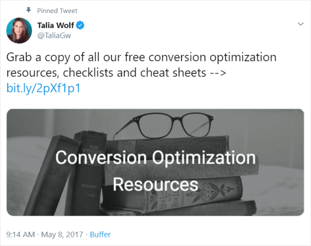 Talia Wolf pinned tweet promoting a lead magnet