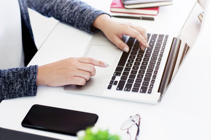 Finding ideal freelance writing job through research and targeting