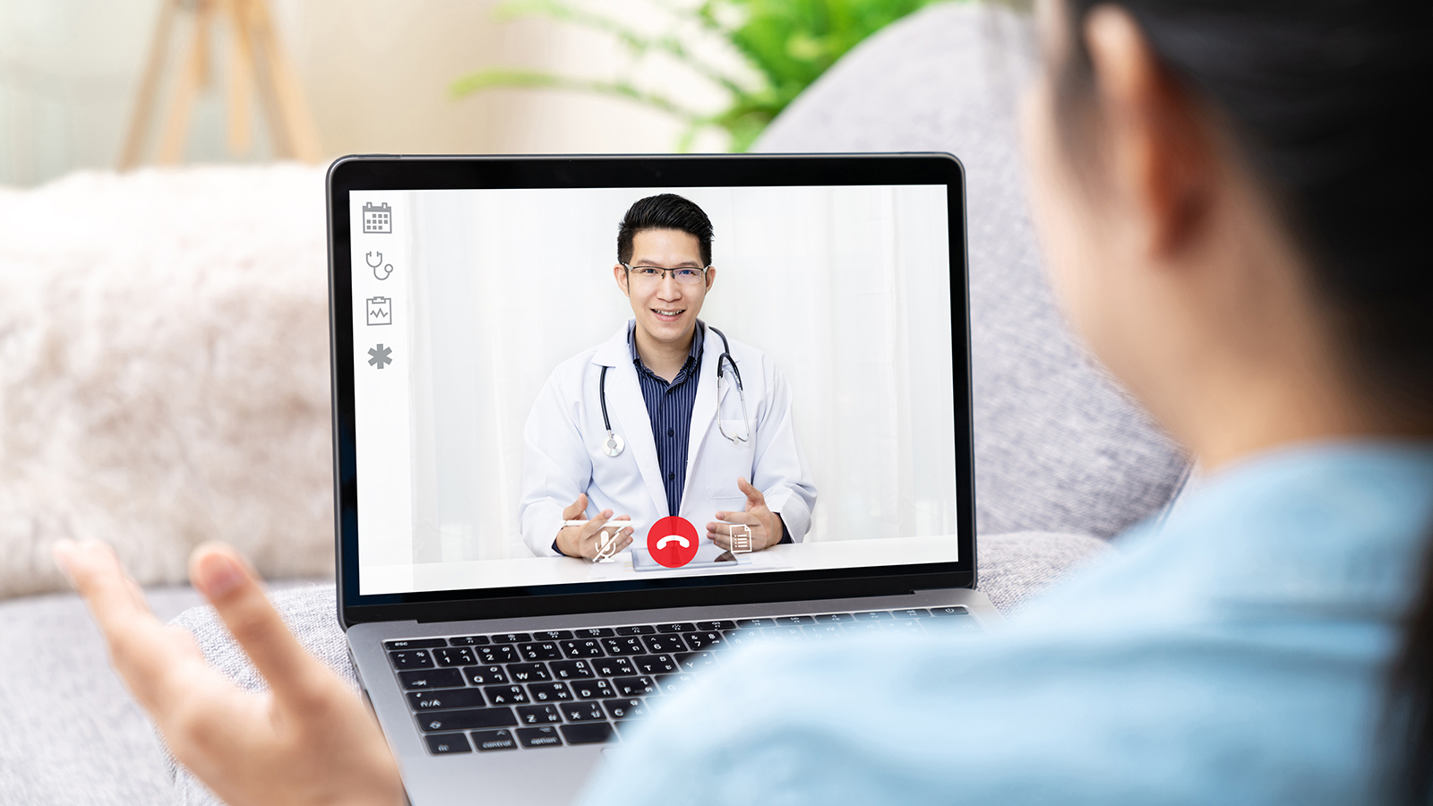8 Reasons to Consult with a Medical Professional Online
